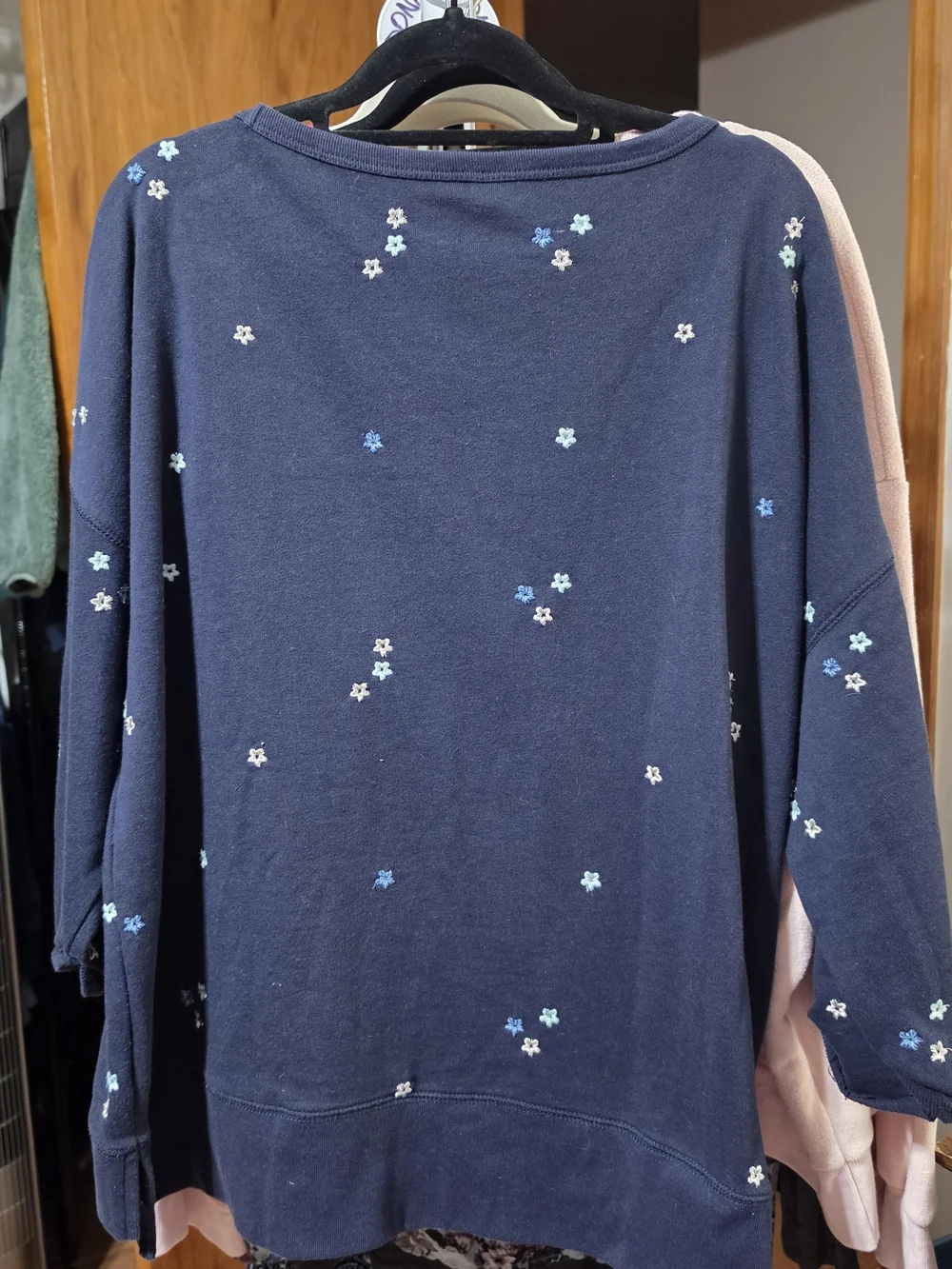 GAP Women's Navy Floral Embroidered Sweatshirt